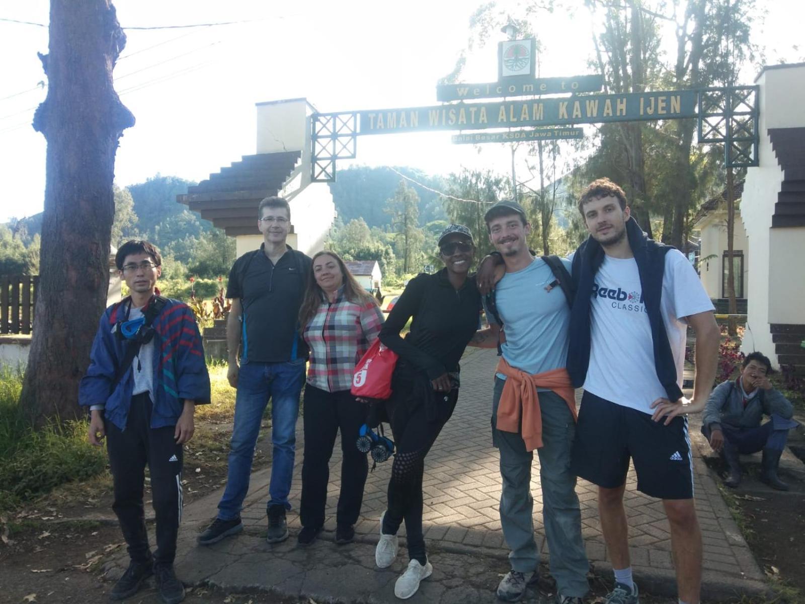 Dannu'S Homestay Ijen And Bromo Tour بانيووانجى المظهر الخارجي الصورة
